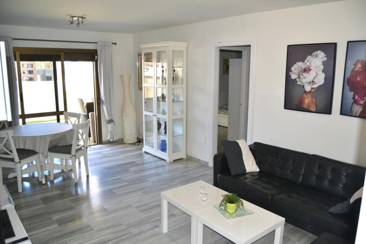 2 Bedroom 2 Bathroom Apartment In The Heart Of Fuengirola With Big Terrace And Free Parking Space Close To Beach Esterno foto